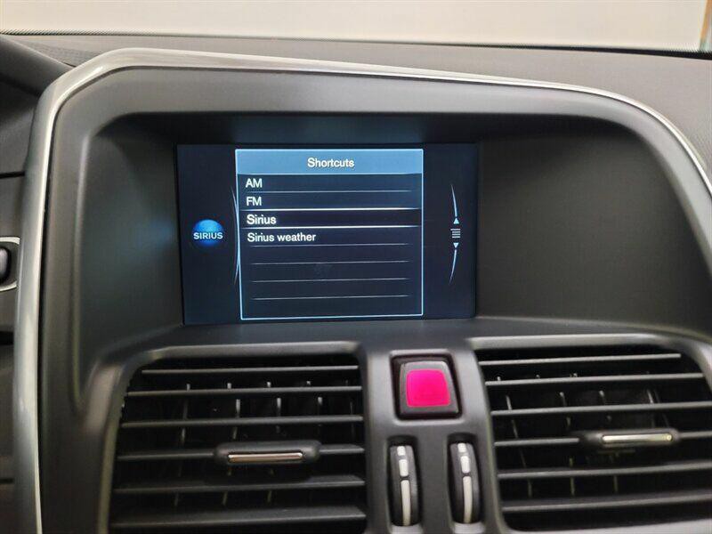 2015 Volvo XC60 Image 19