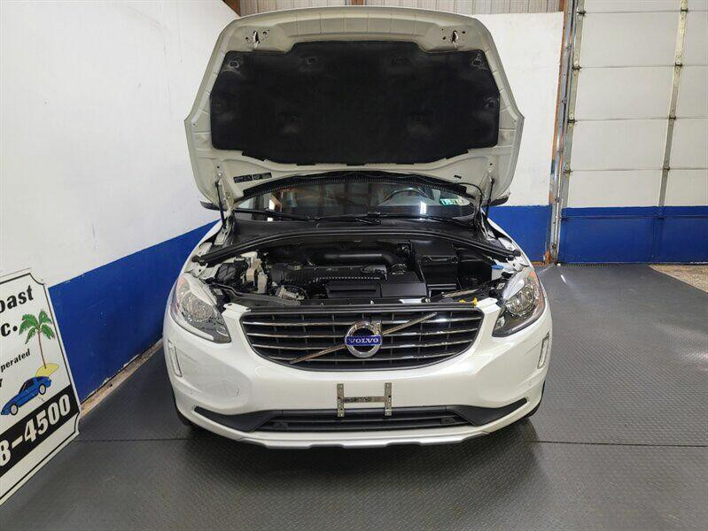 2015 Volvo XC60 Image 28