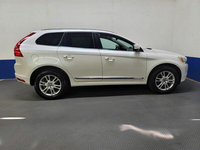 2015 Volvo XC60 Image 36