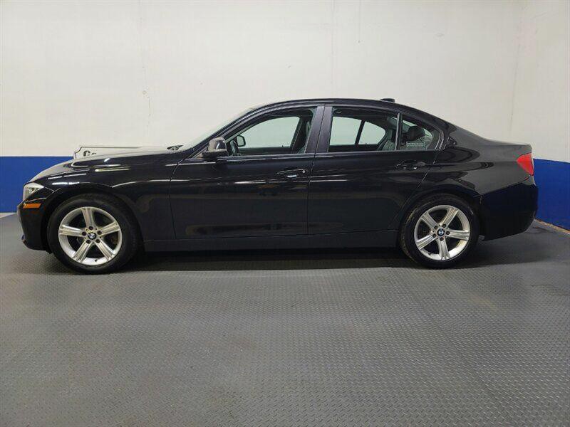 2014 BMW 3 Series Image 2