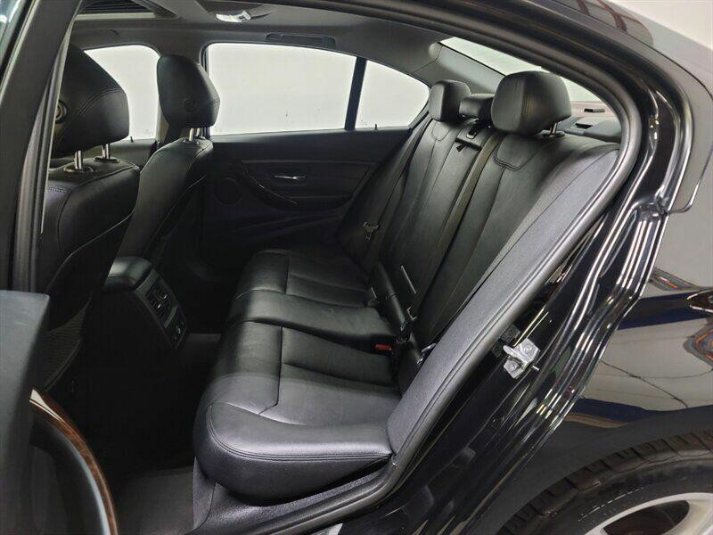 2014 BMW 3 Series Image 6