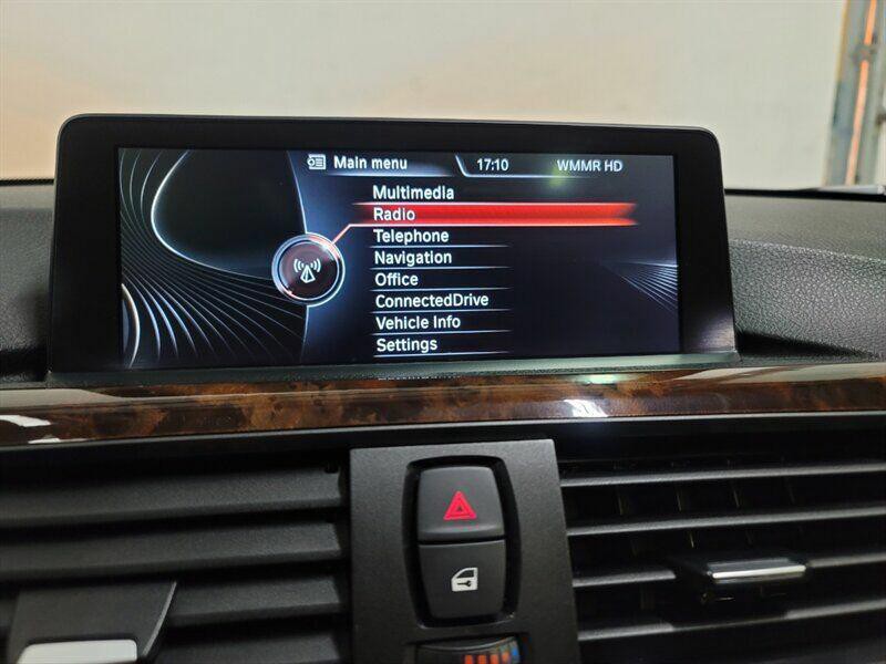 2014 BMW 3 Series Image 17