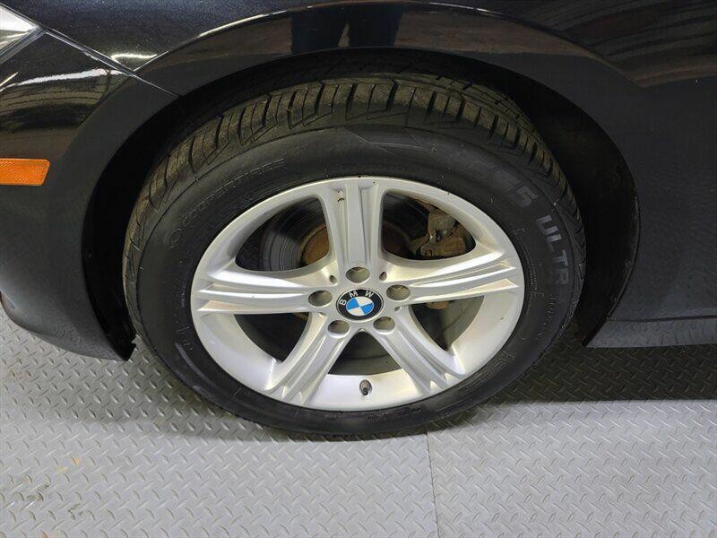 2014 BMW 3 Series Image 23