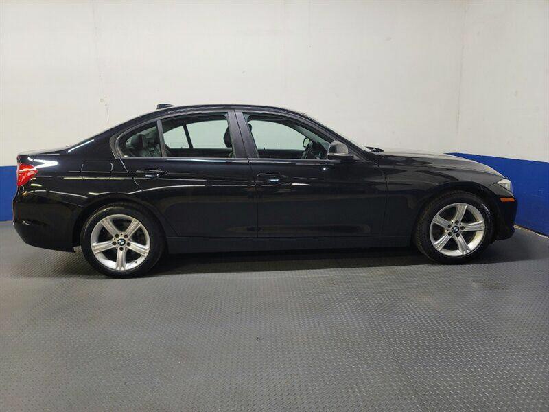 2014 BMW 3 Series Image 31