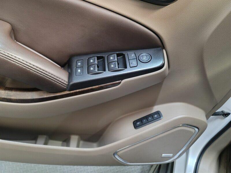 2016 Chevrolet Tahoe Image 3