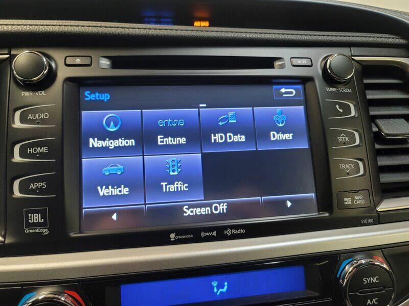 2016 Toyota Highlander Image 22