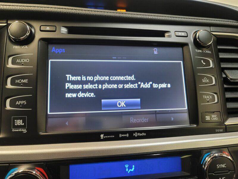 2016 Toyota Highlander Image 26