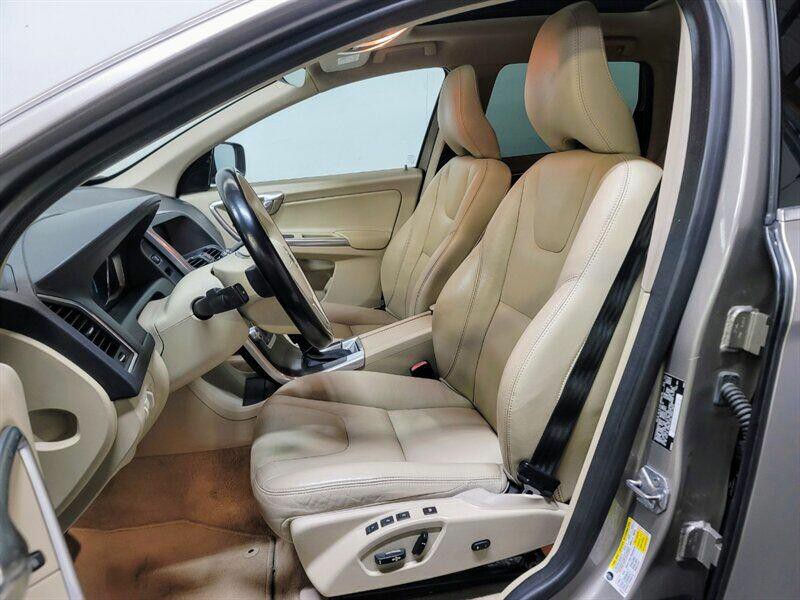 2015 Volvo XC60 Image 6