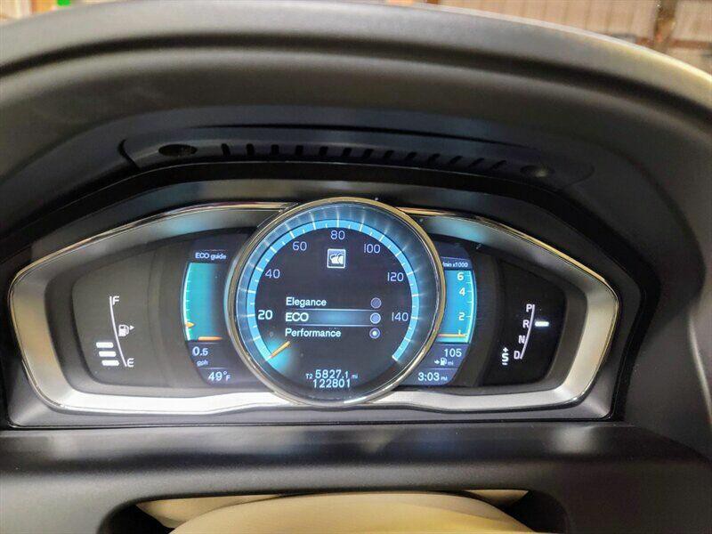 2015 Volvo XC60 Image 13