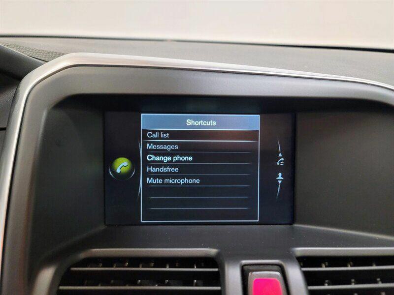2015 Volvo XC60 Image 19