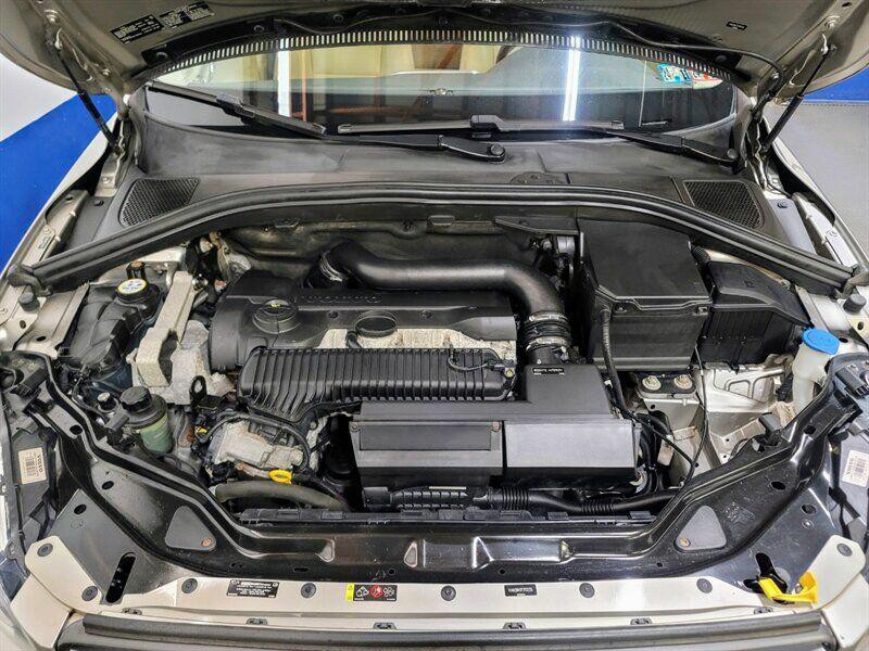 2015 Volvo XC60 Image 33