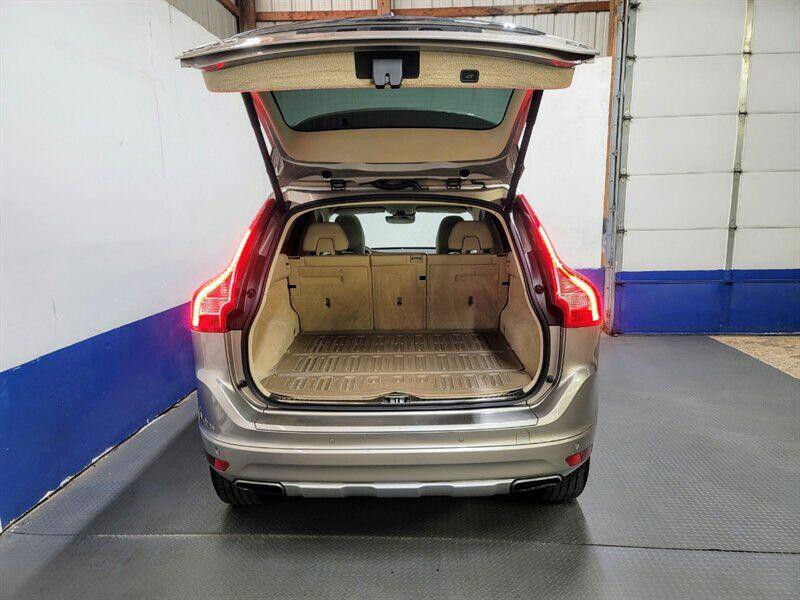 2015 Volvo XC60 Image 36
