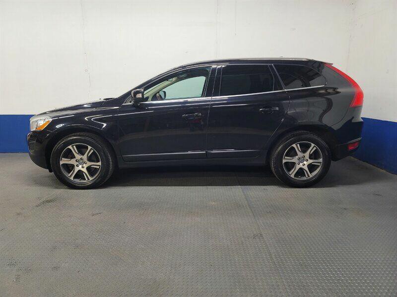 2013 Volvo XC60 Image 2