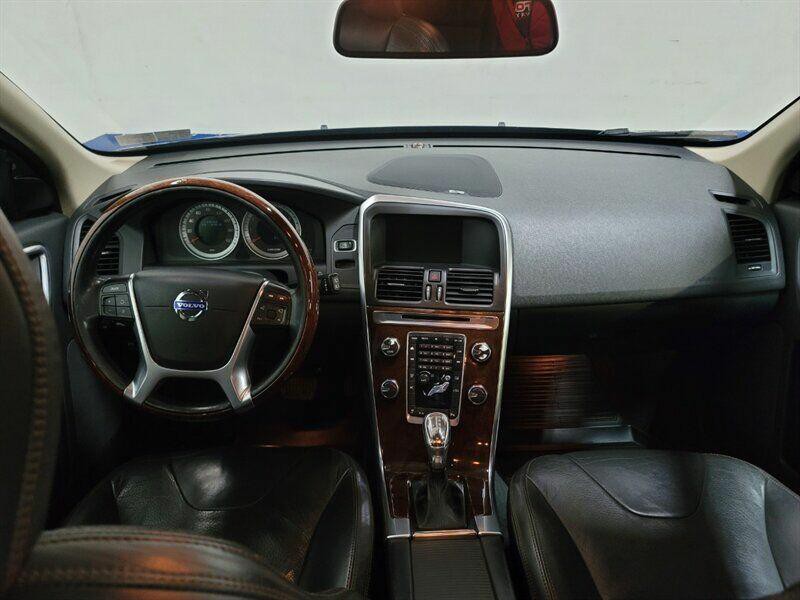 2013 Volvo XC60 Image 8