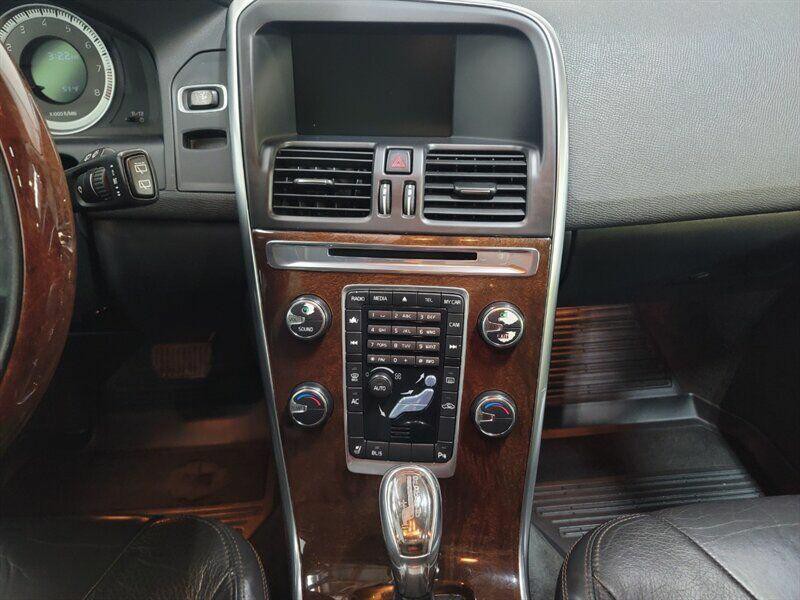2013 Volvo XC60 Image 11