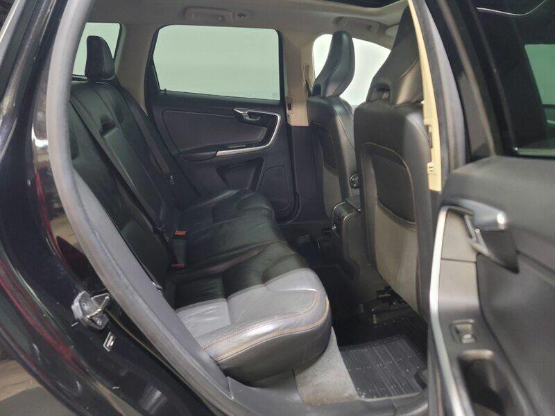2013 Volvo XC60 Image 38