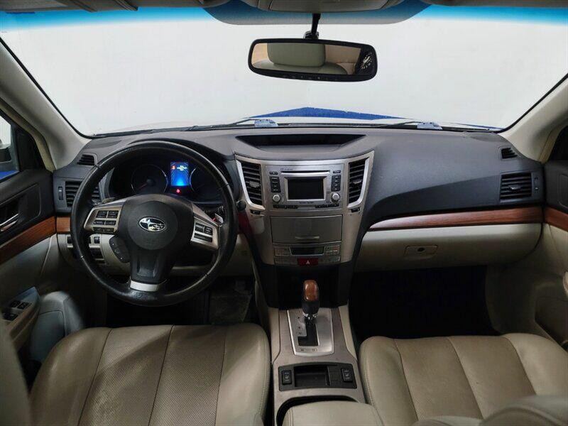 2014 Subaru Outback Image 4