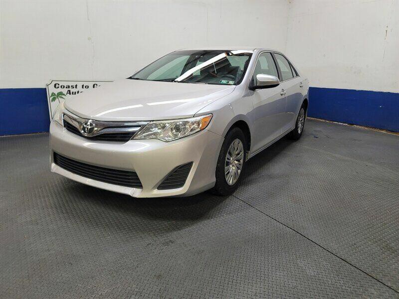 2014 Toyota Camry Image 1
