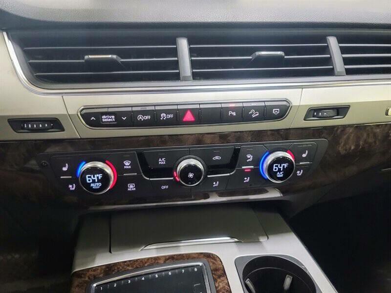 2018 Audi Q7 Image 21