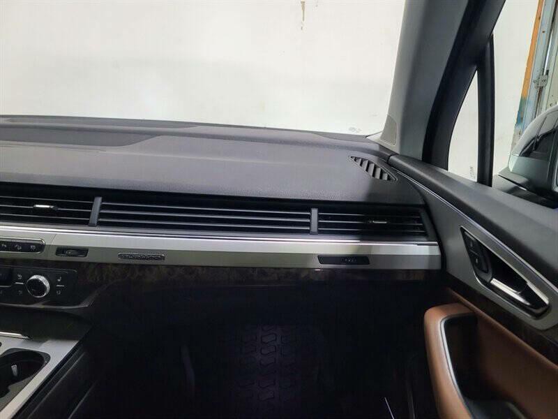 2018 Audi Q7 Image 23