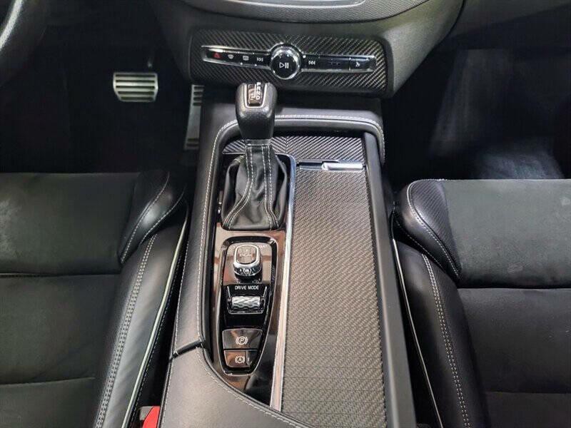 2016 Volvo XC90 Image 30