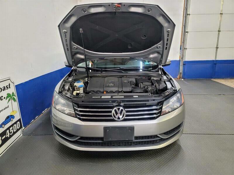 2013 Volkswagen Passat Image 15