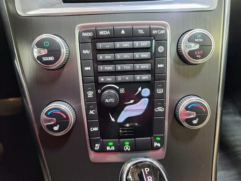 2016 Volvo XC60 Image 11