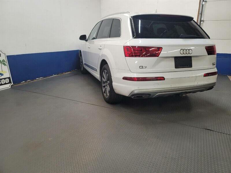 2018 Audi Q7 Image 17