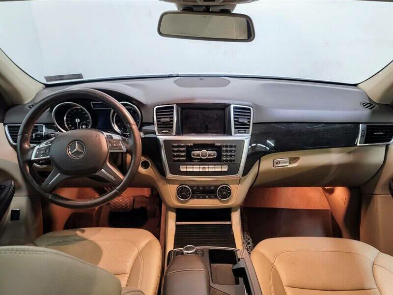 2015 Mercedes-Benz M-Class Image 7