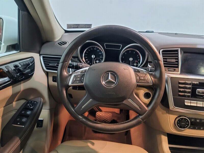 2015 Mercedes-Benz M-Class Image 8