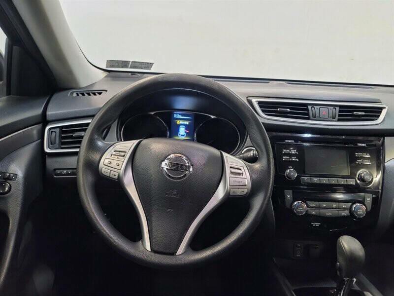 2015 Nissan Rogue Image 9