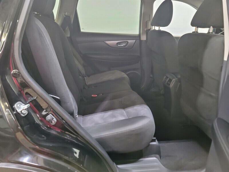 2015 Nissan Rogue Image 31