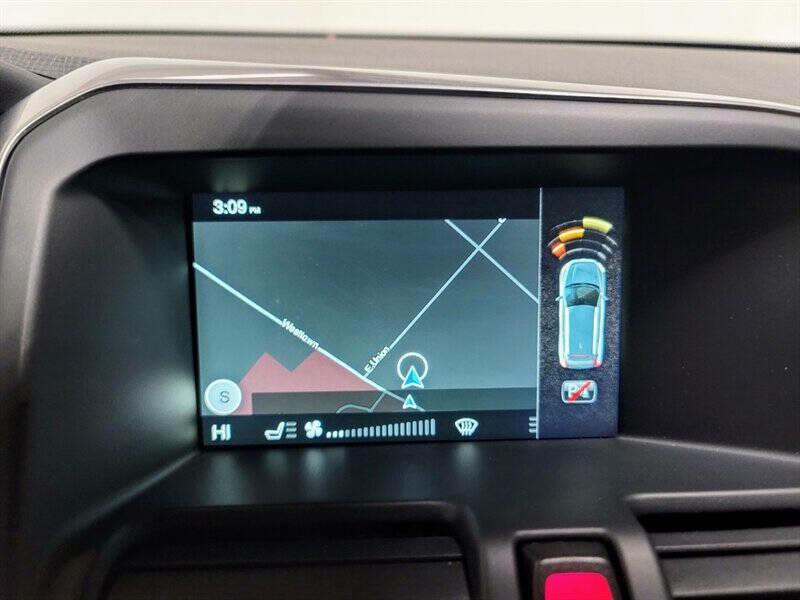 2017 Volvo XC60 Image 15