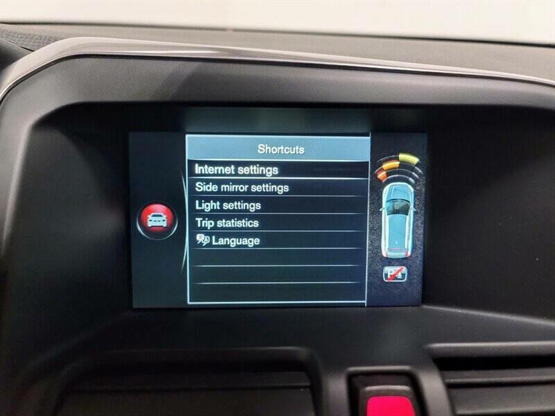 2017 Volvo XC60 Image 23