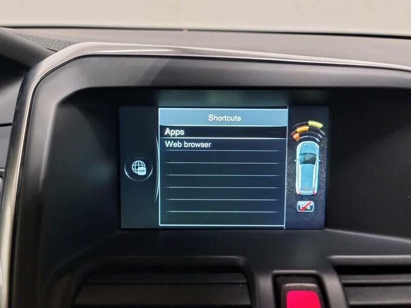 2017 Volvo XC60 Image 24