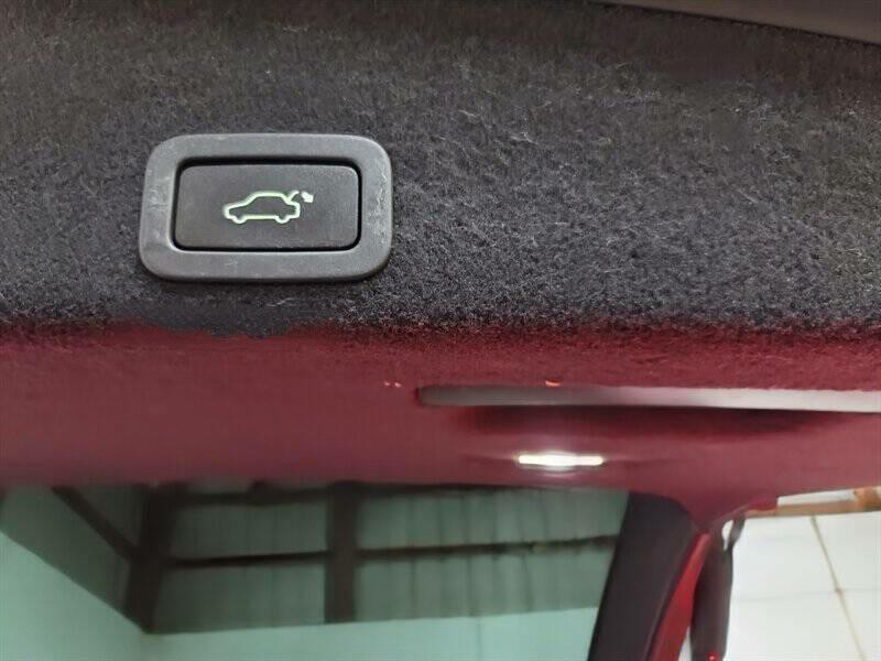 2017 Volvo XC60 Image 34