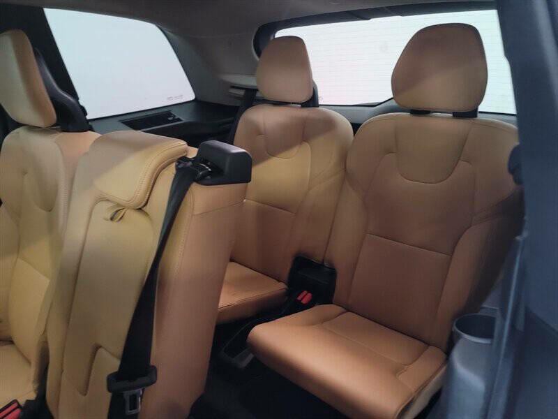 2016 Volvo XC90 Image 8