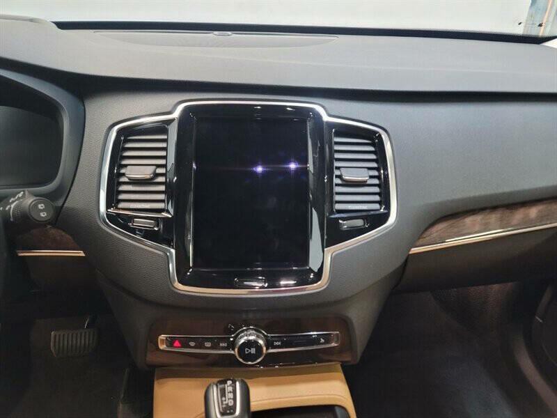 2016 Volvo XC90 Image 13