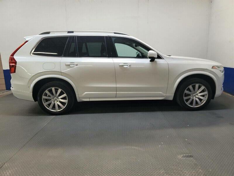 2016 Volvo XC90 Image 33