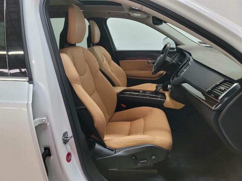 2016 Volvo XC90 Image 41