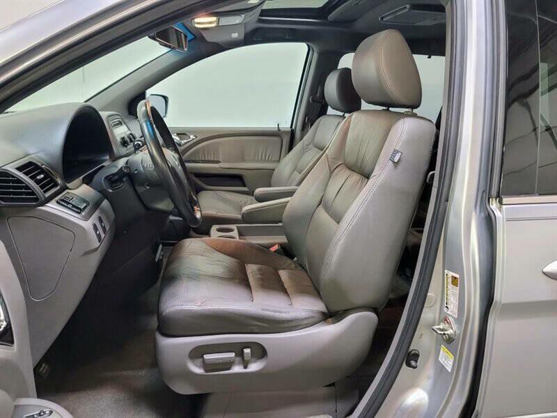 2010 Honda Odyssey Image 3