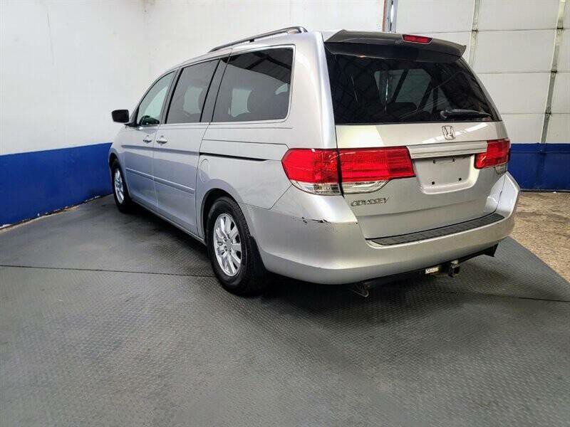 2010 Honda Odyssey Image 18