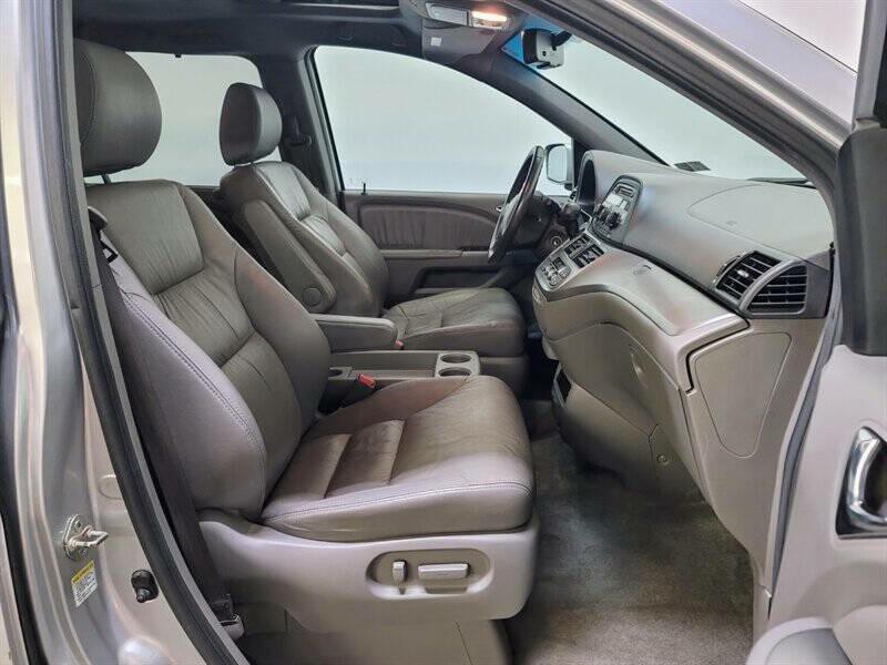 2010 Honda Odyssey Image 31