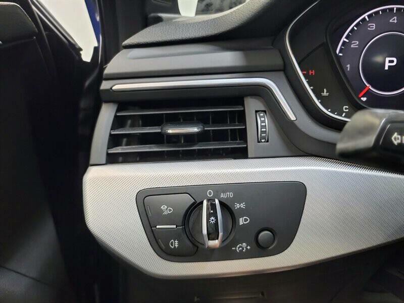 2017 Audi A4 Image 9