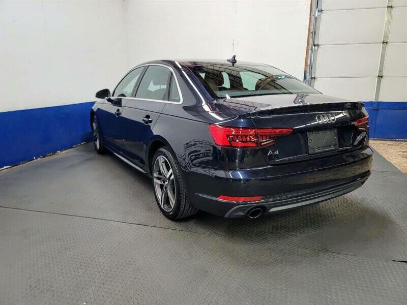 2017 Audi A4 Image 32