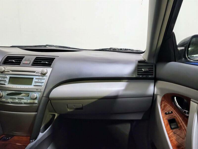 2009 Toyota Camry Image 10