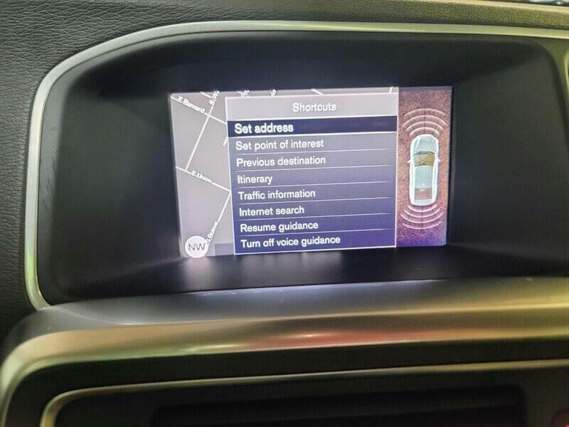 2017 Volvo S60 Image 15