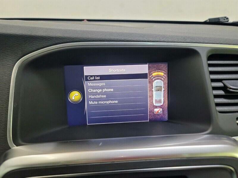 2017 Volvo S60 Image 22