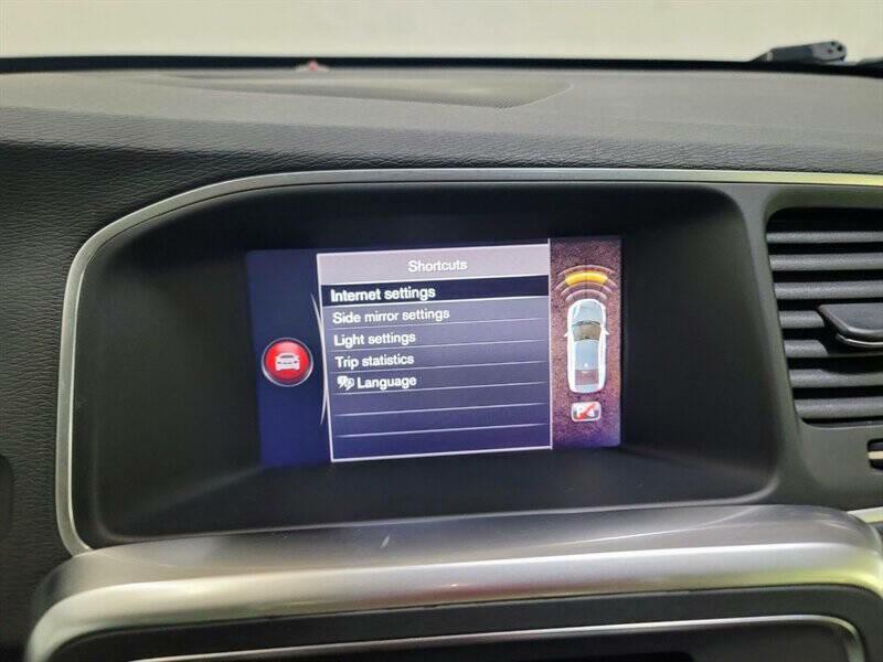 2017 Volvo S60 Image 23