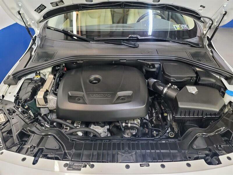 2017 Volvo S60 Image 31